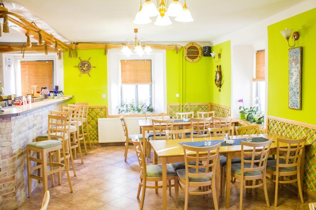 Pension U Pristavu Pomezi nad Ohri Luaran gambar